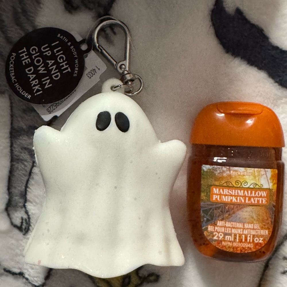 Halloween bath and body works set new with tags